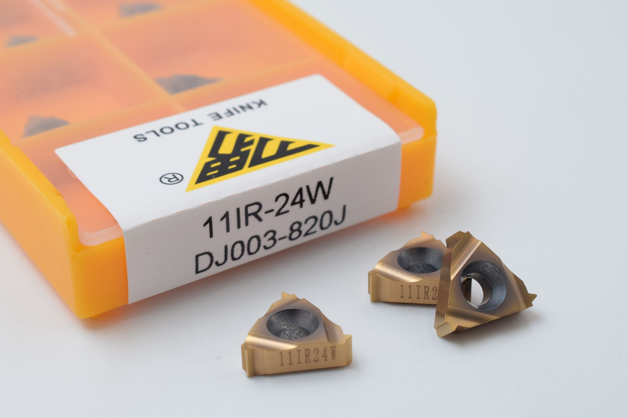 11IR24W DJ003-820J